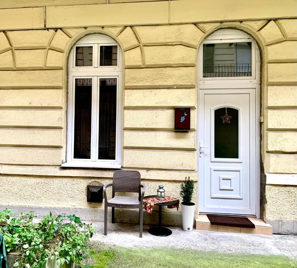 Ararat Apartman Будапеща Екстериор снимка